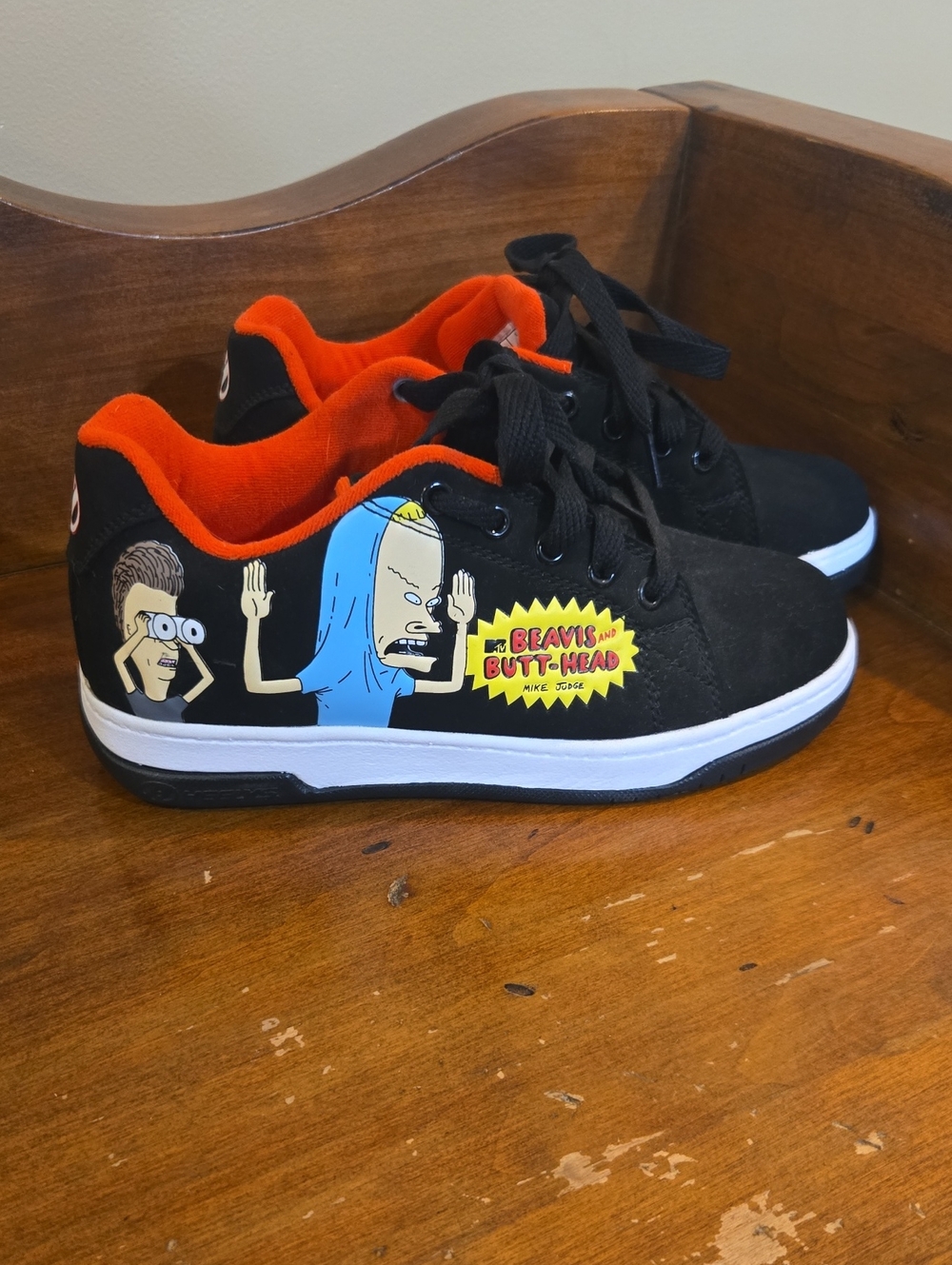 Kids Heely's Beavis and Butt-Head Size Youth 4 No Heelys Just Shoes